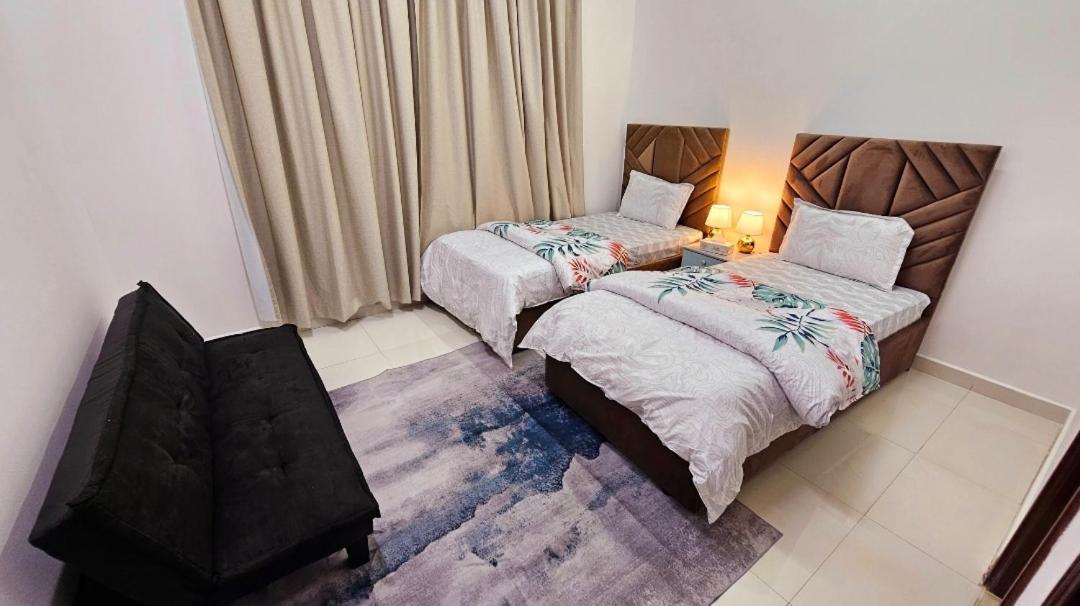 Splendid Villa Rooms Near Dubai Airport Exterior photo