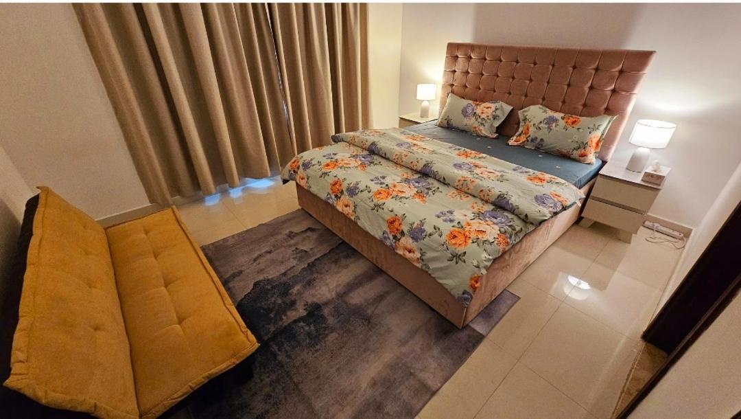 Splendid Villa Rooms Near Dubai Airport Exterior photo